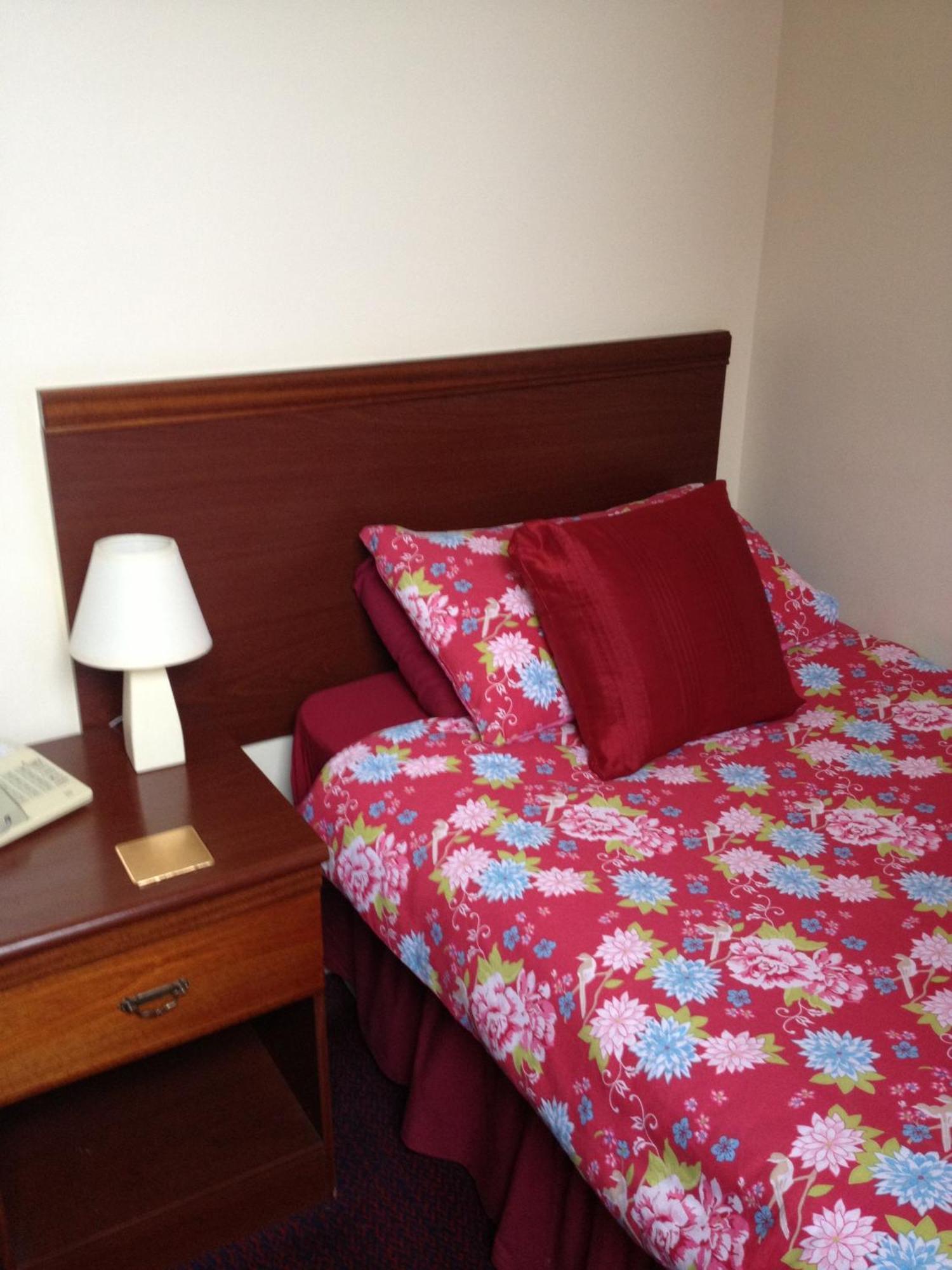 The Waverley Hotel Crewe Bagian luar foto